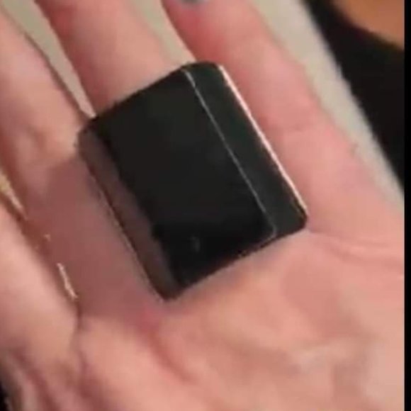 Black Onyx-like Adjustable Ring - Picture 1 of 1